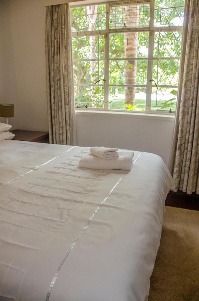 Hillside Manor Hotel Bulawayo Buitenkant foto